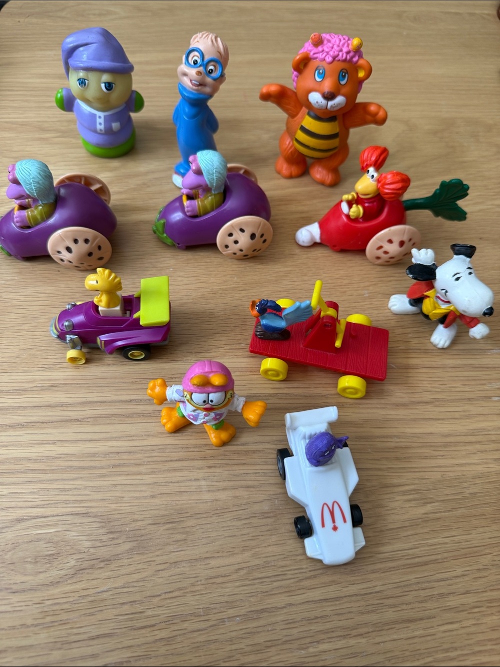 Lot of Vintage Toy Figurines - Garfield, snoopy, Fraggle Rock